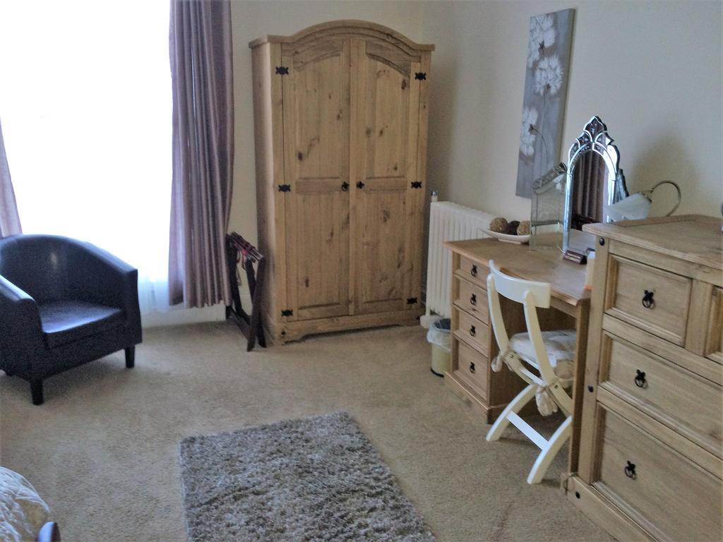 Hilbury Court Hotel Trowbridge Bagian luar foto