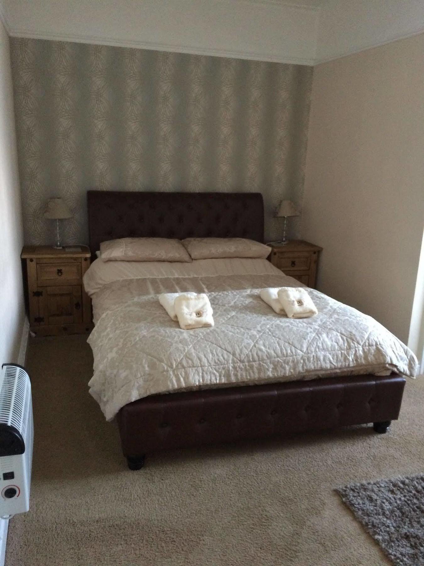 Hilbury Court Hotel Trowbridge Bagian luar foto